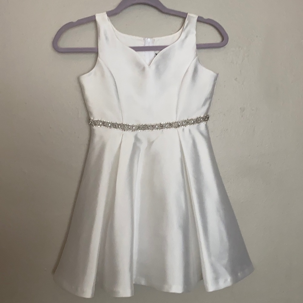 Gorgeous White Pageant Dress, size 10 (Girls)